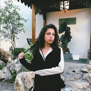 Meet your Posher, Gabriella